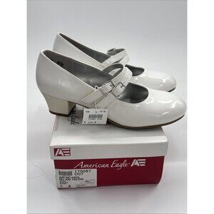 American Eagle Mary Jane Pumps Womens 6 White Glossy Kitten Heel Buckle Shoe NEW